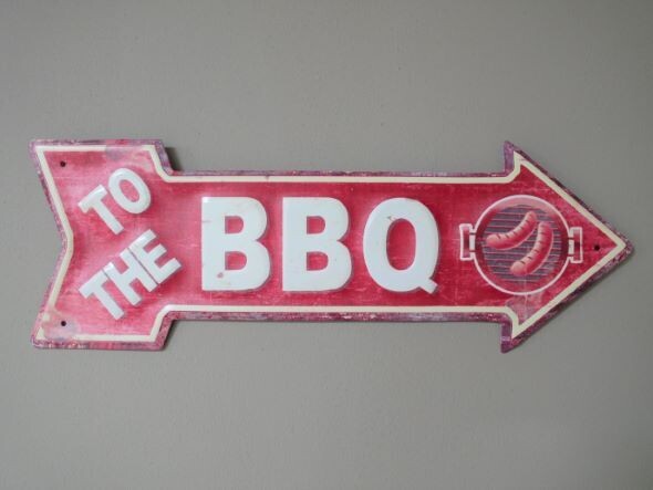 To The BBQ Arrow Sign