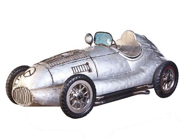 At nearly FOUR FEET LONG it's a good centrepiece in any dining room, lounge or office.
