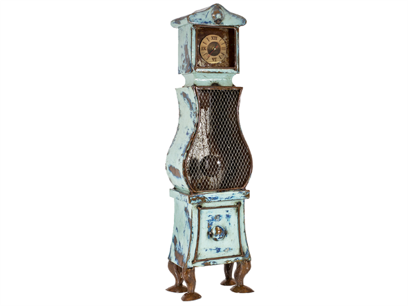 Recycled Tic Toc the Clock
made from recycled oil drums
Light blue finish with mesh front to expose the inner workings
