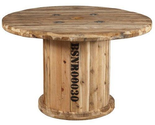 Made entirely from recycled cable spindles, the BOB table is practical but good looking too.
