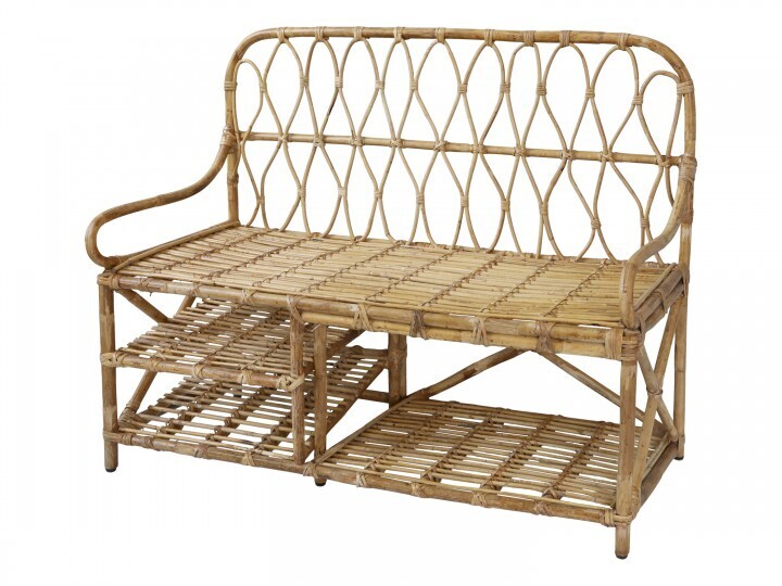 The Soleil Bench fits perfectly with the Soleil Dresser (available separately) and is made of strong rattan. See the handy shelves underneath.