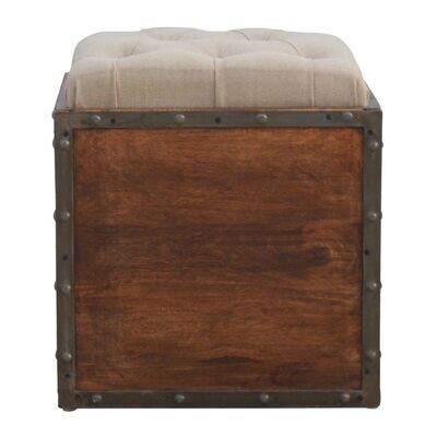 The Plymouth is a super strongly built storage box that's tough enough for just about anything. 