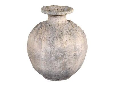 Cara Pot
Antique Cream Finish Bulbous shape with funnel neck