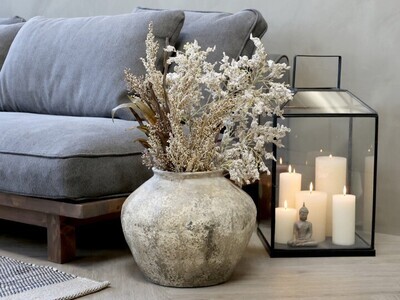 Marina Pot
Antique Cream Pot
Rustic Finish. Wide Pot with wide neck
Sited against the serene sofa and lantern with candles.  Dressed with dried flowers