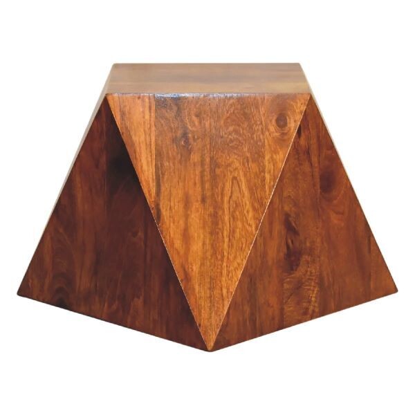 The artistic South Bank Coffee Table is so striking that it really should be in an art gallery. It is made of solid Mango wood, and finished in a lovely warm Chestnut.