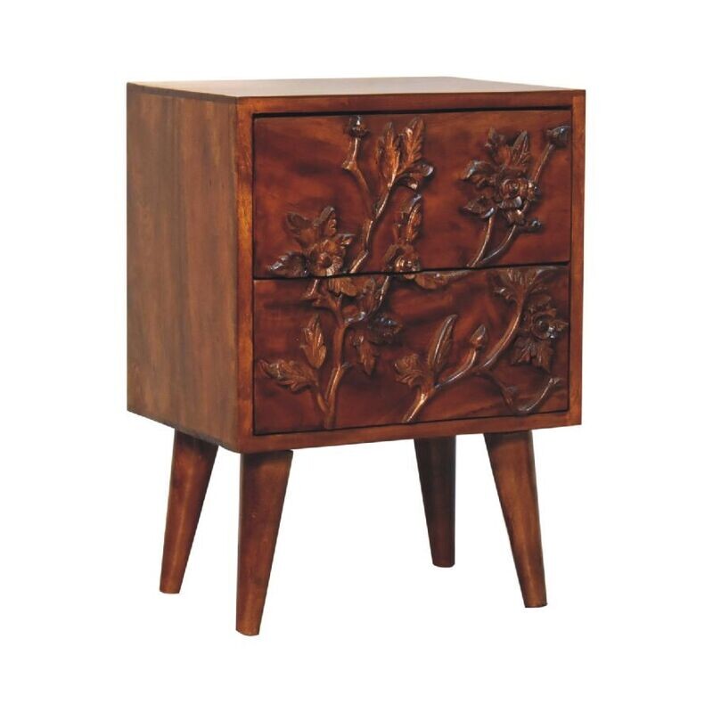 A luxurious chestnut finish sets this bedside cabinet apart.