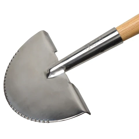 Close up of Semi Circle blade of Half Moon Edger