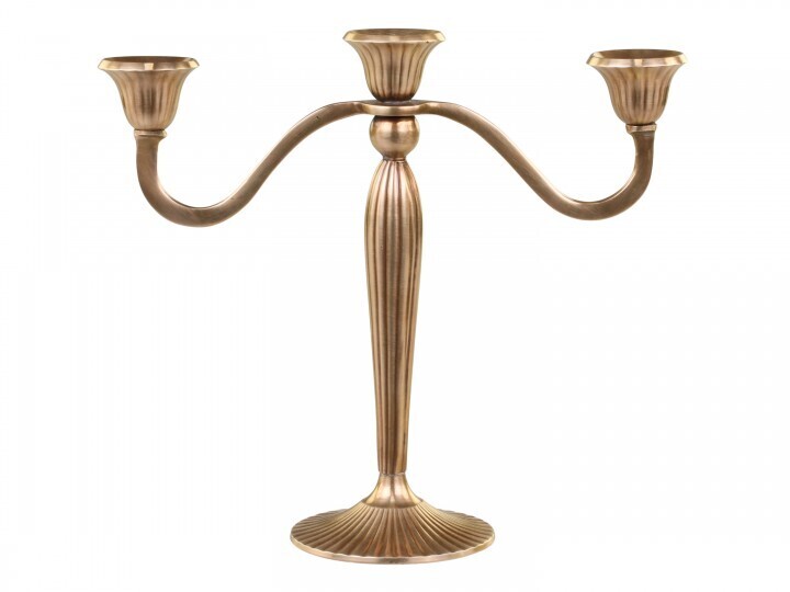 Lumiere Candelabra
Antique Brass Finish with three candle holders