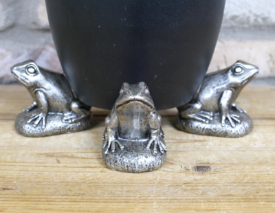 Frog Pot Stands (Set of Three)
