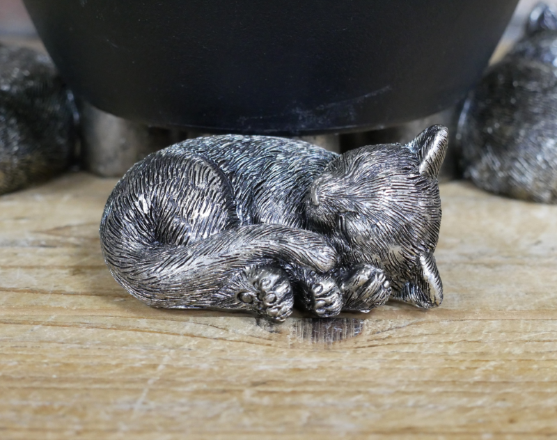 Cat Pot Stands (Set of Three)