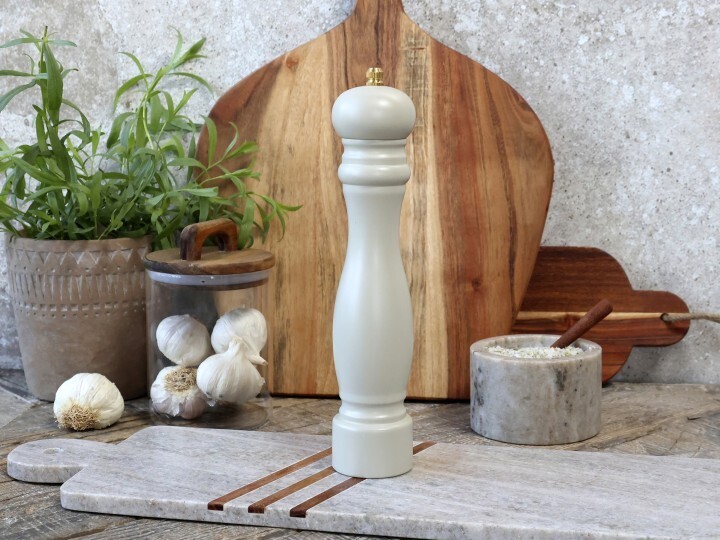 Salt / Pepper Grinder - Latte Finish
Sited in a kitchen