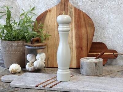 Salt / Pepper Grinder - Latte Finish
Sited in a kitchen