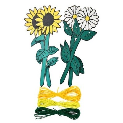 Sunflower and Daisy Design.
Orange, yellow and green string.