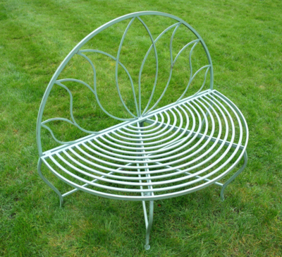 Looks fabulous in any position in any garden. 