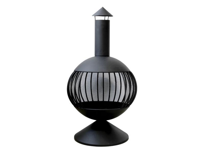 An impressive fire pit for your outside leisure 
