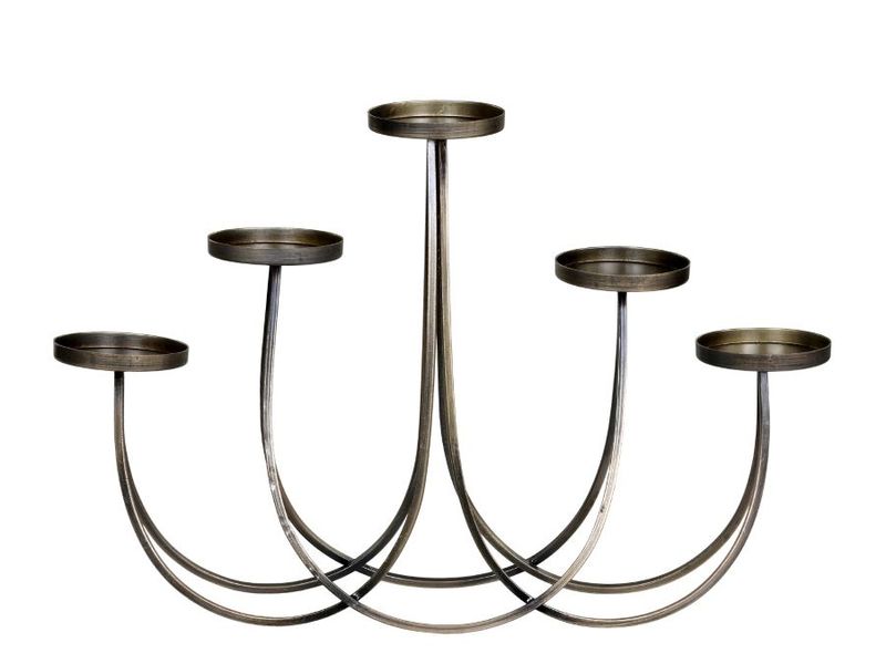 Elle Candelabra
Metal finish - Antique Brass
Loop design with five holders and three levels