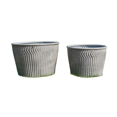 Strata garden tub planters are made of metal and this is a set of two different sizes tubs.