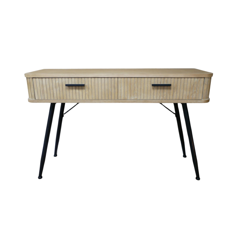 A modern desk for the modern way of working! Made from fir wood and MDF