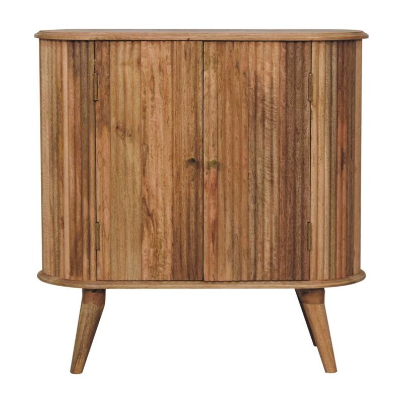 Roxanne cabinet with two front doors
Natural oak effect finish. It is a sturdy piece featuring a thick ridged base.
Gif showing each elevation.