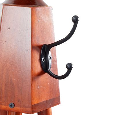 See the quality of the woodworking 