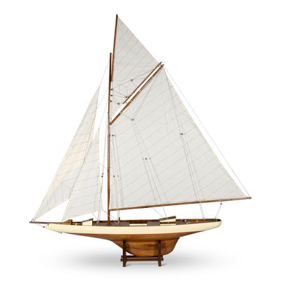 A wonderful model of the 1901 Americas Cup yacht, available in three sizes to suit your display space.
