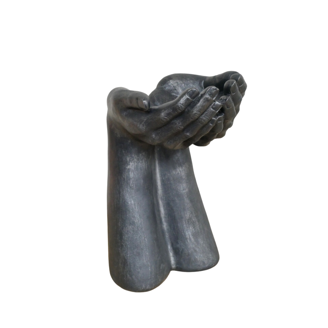 Pair of arms and hands asking for more!
Made from resin and will look good on any shelf or surface.Height 38 cm