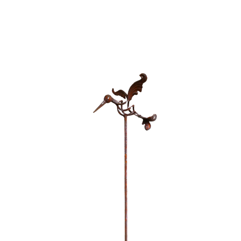 Looking good on top of his very own garden stake.