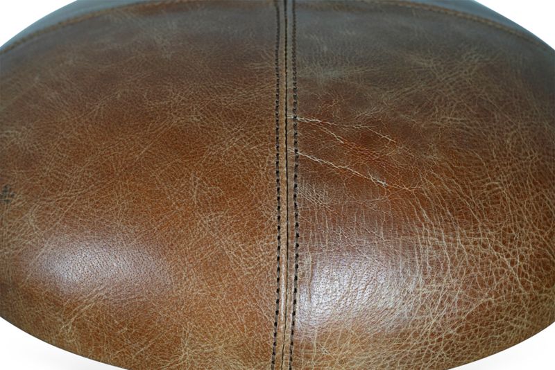 Lovely comfortable seat tops on the stool