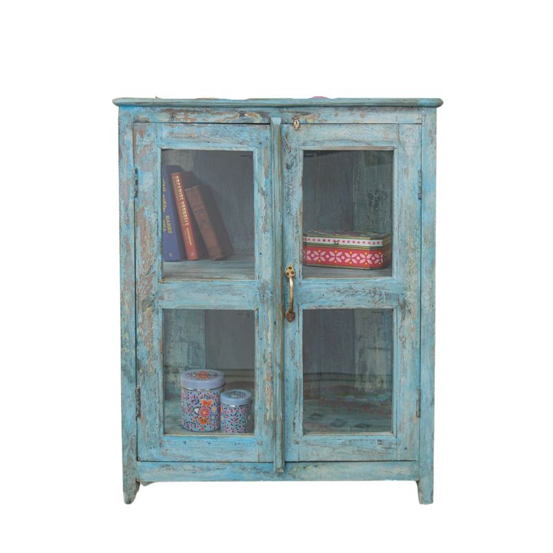 The Abiti cabinet has been produced in a vintage style and hand finished in a distressed style. 