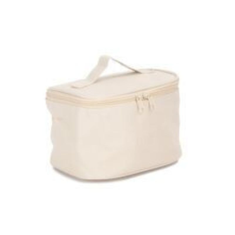 You can't have a proper picnic without a cooler bag, and this one is smart and cool too!
It comes in a super cream colour with a carry handle.  