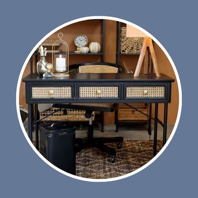 Antique Black Finish Furniture – Classic Style with Timeless Appeal