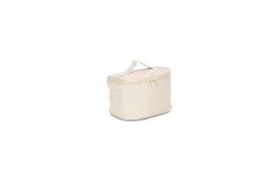 This cooler bag is just right for keeping your drinks and fresh foods nice and cool and is just the right size for putting into your picnic hamper too.
