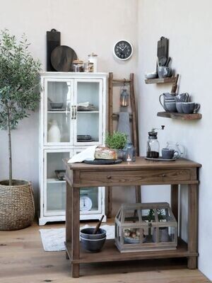 This is the highly attractive Fenetre Display Cabinet in situ, just looking great!