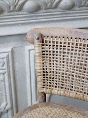 See the beautiful wickerwork on the backrest.