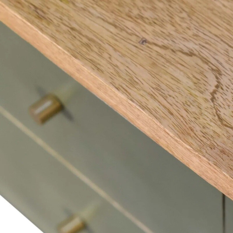 The hue of the natural Mango wood couples well with the natural fern green 