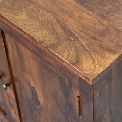 Made of solid Mango wood with a warm chestnut finish which shows the carpentry off well.