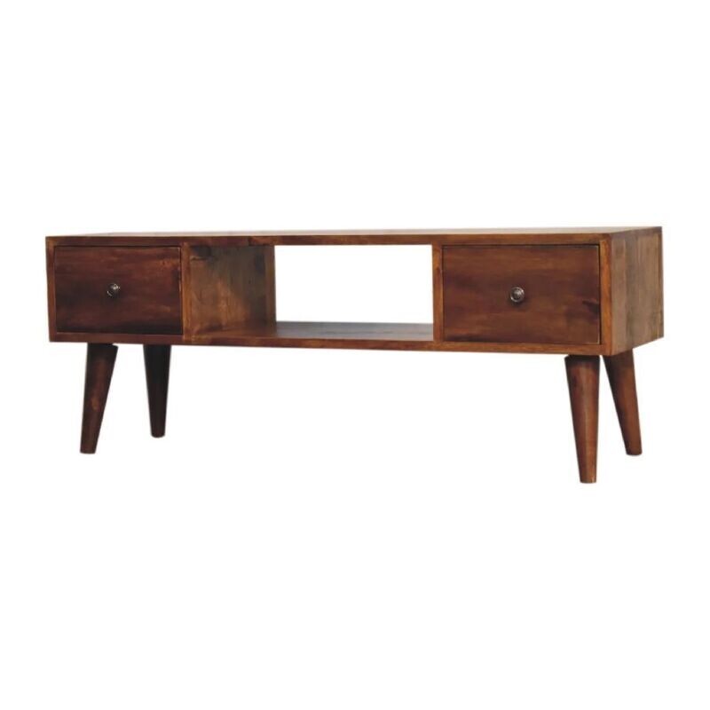 Natural wood coffee table with understated Scandinavian style, a spacious top and a practical lower display shelf.
