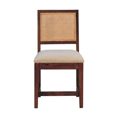 Gainsborough Bouclé and Rattan Dining Chair

Blending traditional craftsmanship with gentle comfort, the Gainsborough dining 