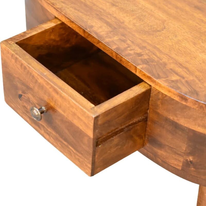 See how deep the drawers are!