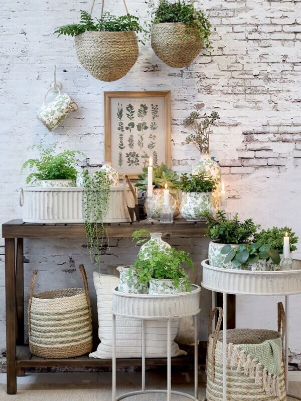It can also be used as a decorative shelf unit as seen here.