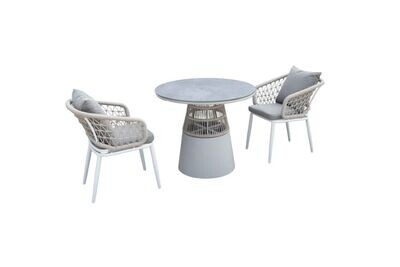 Deluxe Rope Four Chairs and Round Table