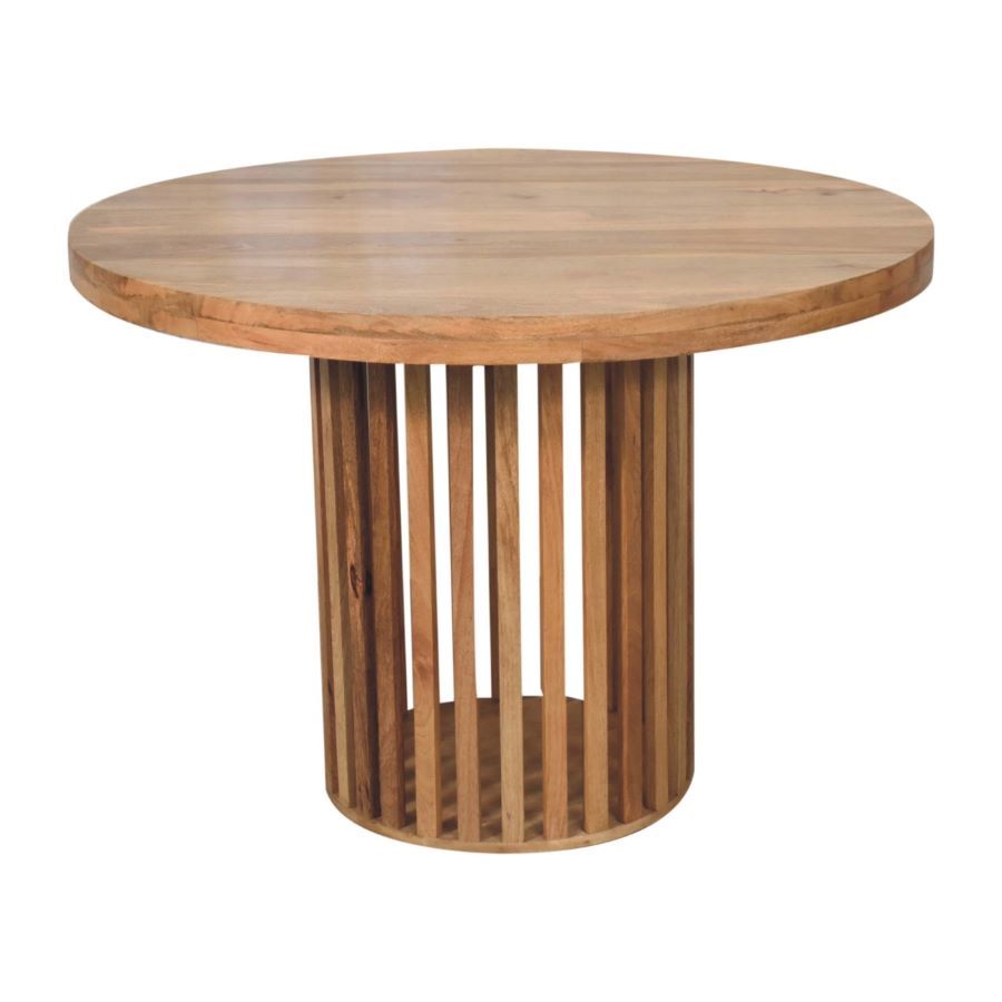A true work of art is our Stockholm table, designed in Scandinavian style from Mango wood and stained in an oak effect. It's so good that you won't want to put anything on it!
Looks great with the matching Stockholm Dining Chairs,