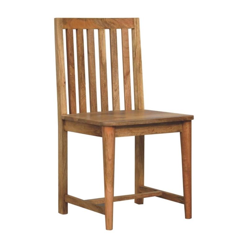 With the oak finish, this comfortable Dining Chair is of excellent quality.