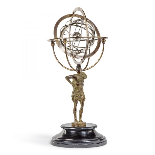 At a height of 56 cm, you can enjoy this Armillary in its full glory, depicting a statue of Atlas carrying the weight of the world on his shoulders, as you can see in this full view of the piece.
This will make a fine centrepiece in any room.