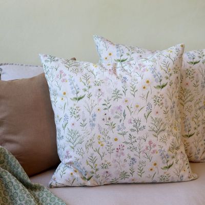 Chic Square Cushion Floral - Wildflower Pattern