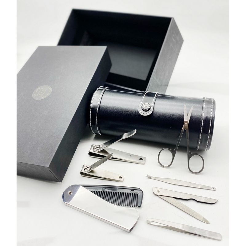 Men’s Grooming Kit
