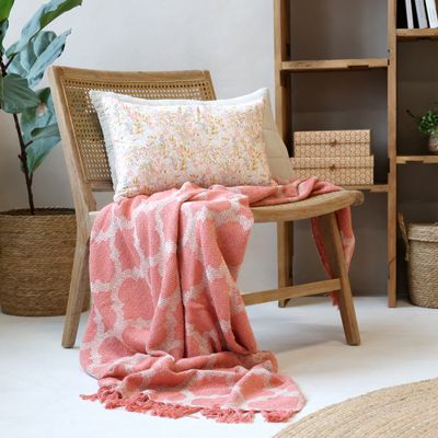 Chic Raspberry Throw