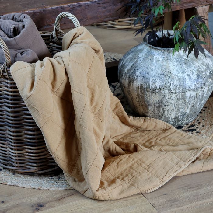 Chic Quilted Blanket - Honey