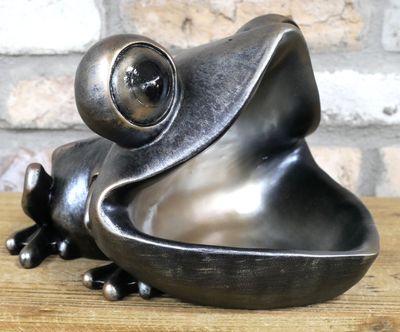 Freddie the Frog Treat Bowl with a metal-look finish and wide open mouth, perfect for sweets, chocolates or snacks.