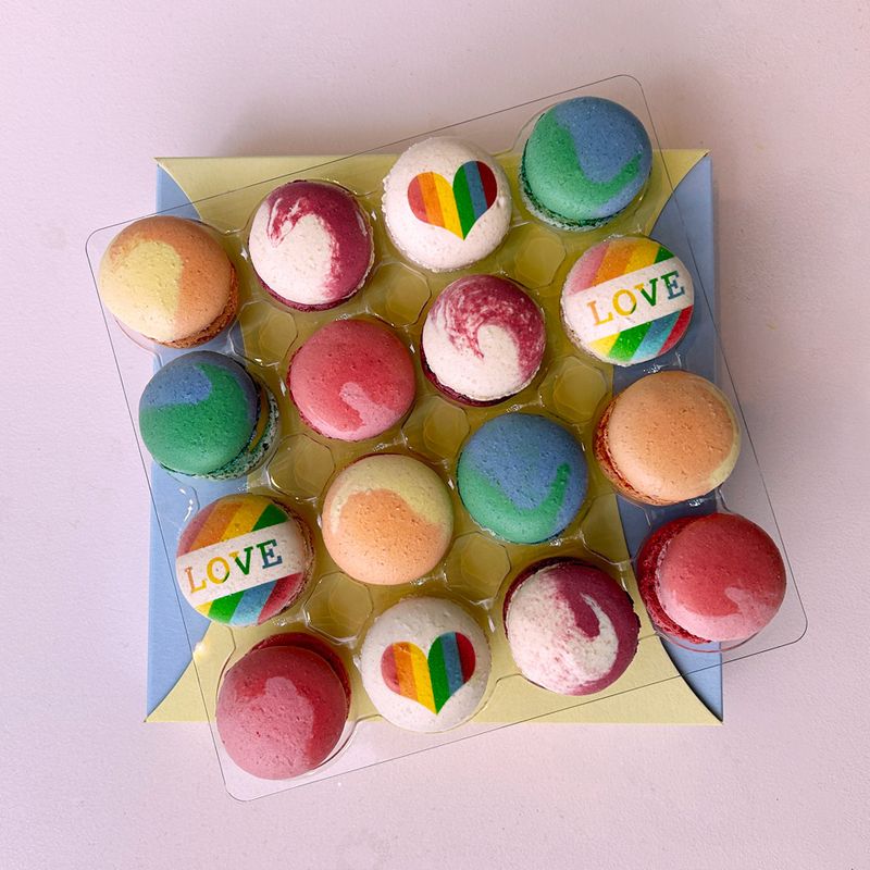 ​16 Pride Makrönchen
